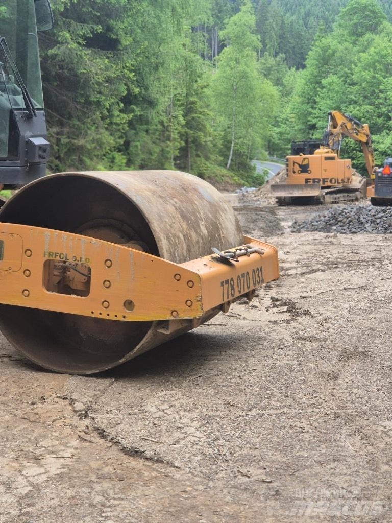 CAT CS 56 Compactoare monocilindrice