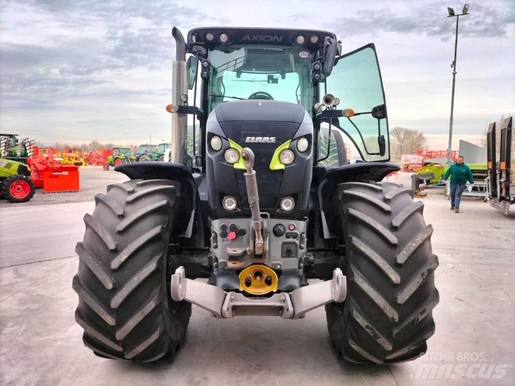 CLAAS Axion 810 Tractoare