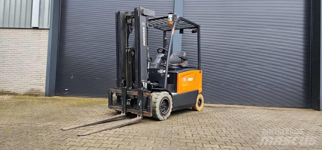 Doosan B 25 X-7 Stivuitor electric