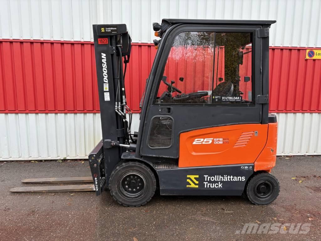 Doosan B 25 X-7 Stivuitor electric