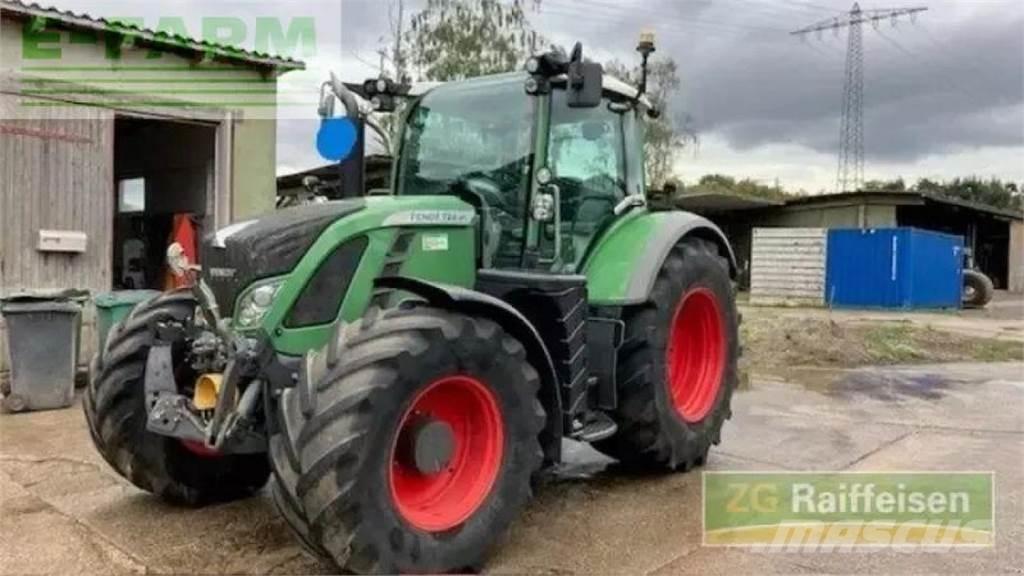 Fendt vario 724 Tractoare