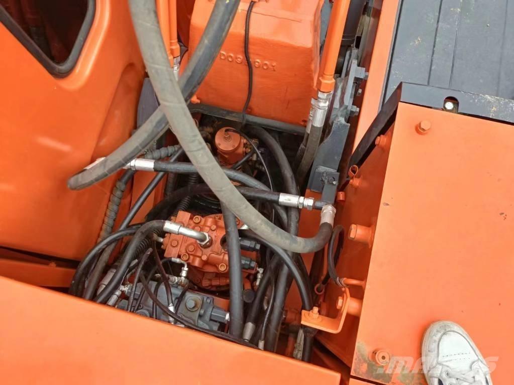 Doosan 150 W Excavatoare cu roti