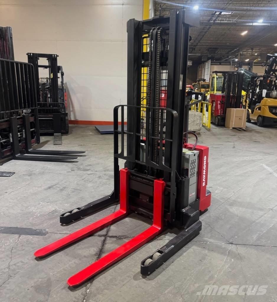 Raymond RSS40 Transpaleti autopropulsanti