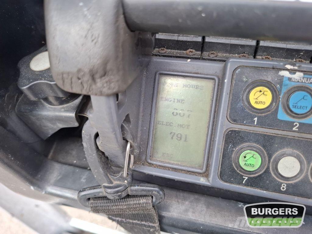 Hinowa 20.10 IIIS Nacele cu brat articulat