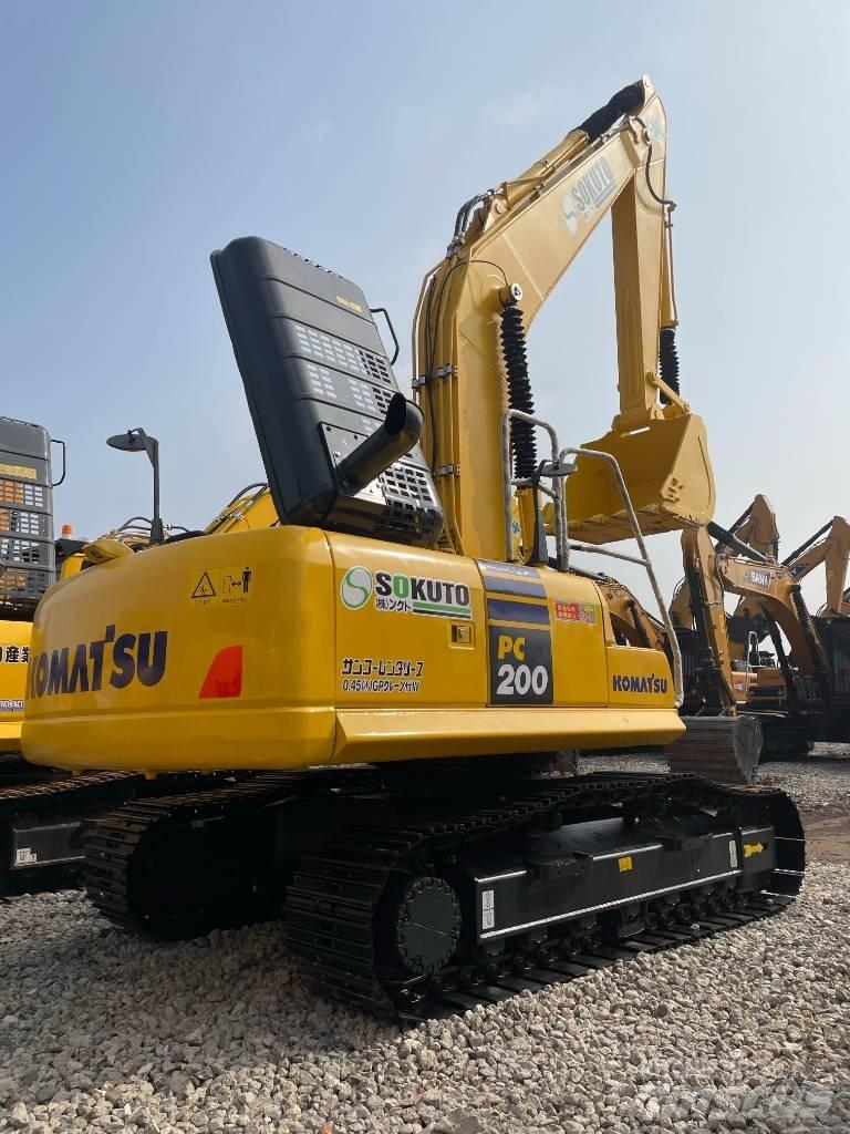 Komatsu PC 200-8 Excavatoare pe șenile
