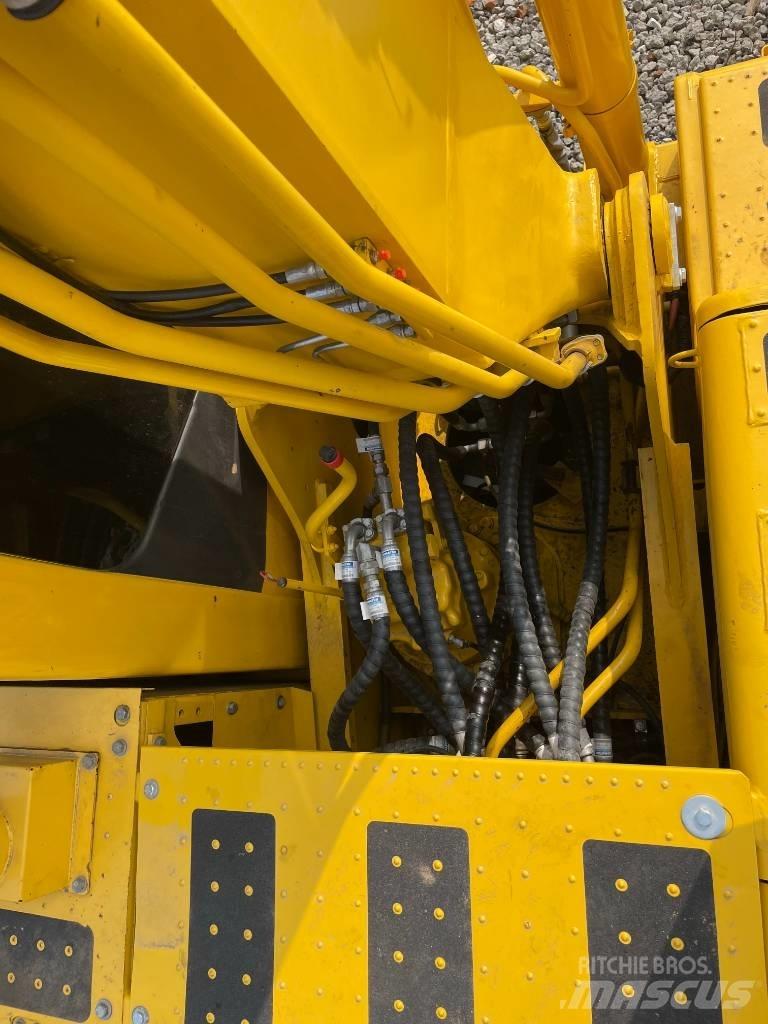 Komatsu PC 200-8 Excavatoare pe șenile
