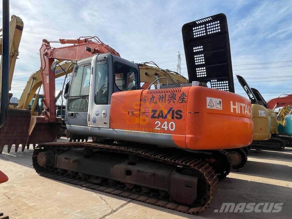 Hitachi ZX 240 Excavatoare pe șenile
