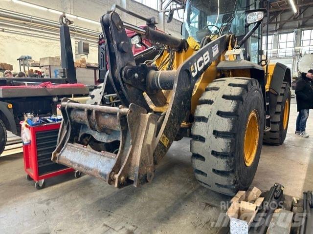JCB 427 ZX T4 Buldoexcavatoare