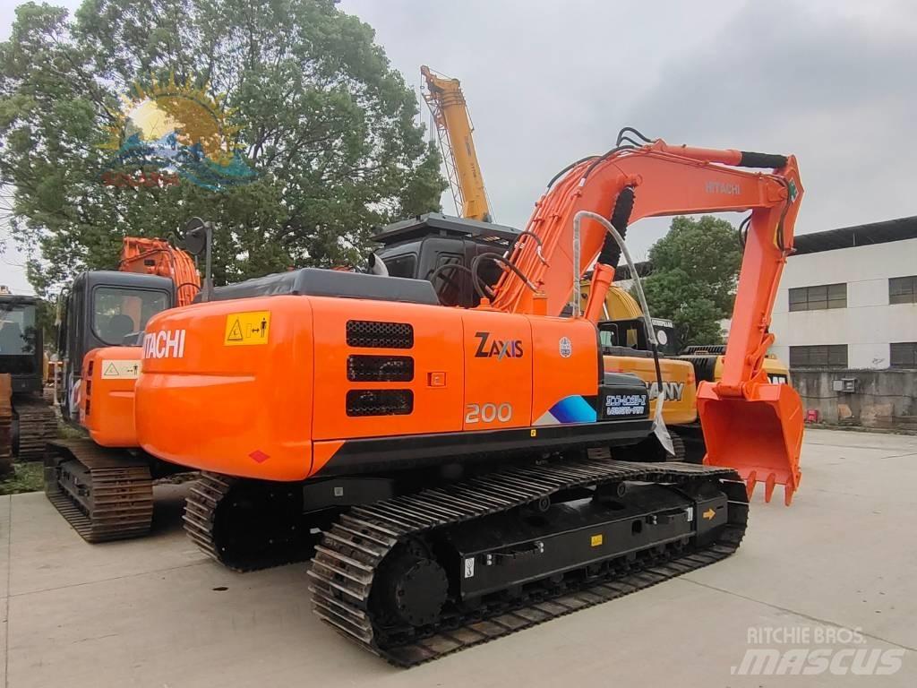 Hitachi ZX 200 Excavatoare pe șenile
