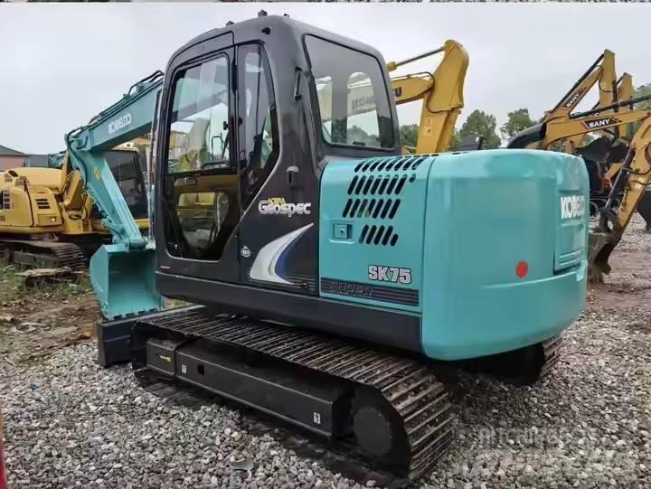 Kobelco SK75 Excavatoare pe șenile
