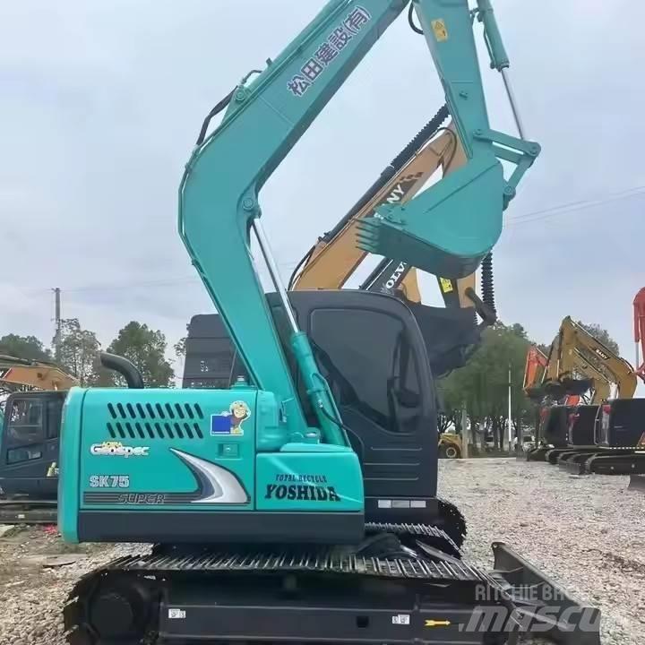 Kobelco SK75 Excavatoare pe șenile
