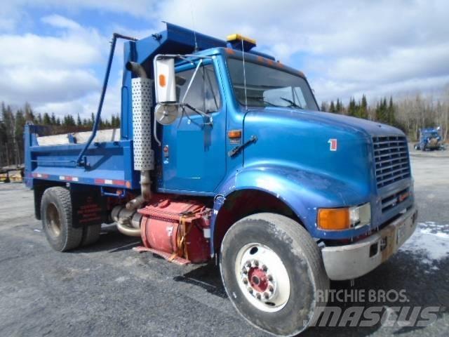 International 8100 Autobasculanta