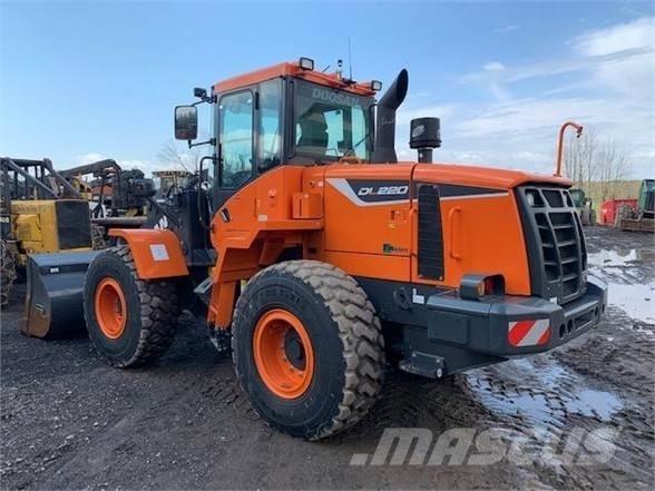 Doosan DL220-5 Incarcator pe pneuri