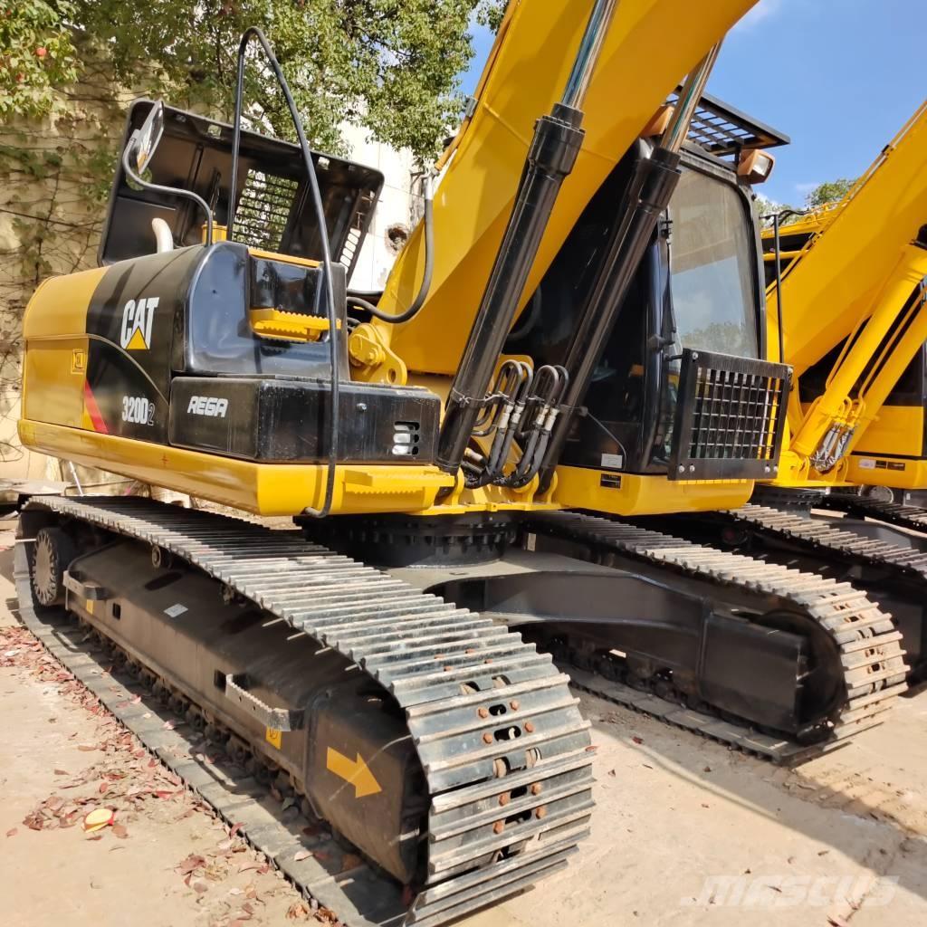 CAT 320D2 Excavatoare pe șenile
