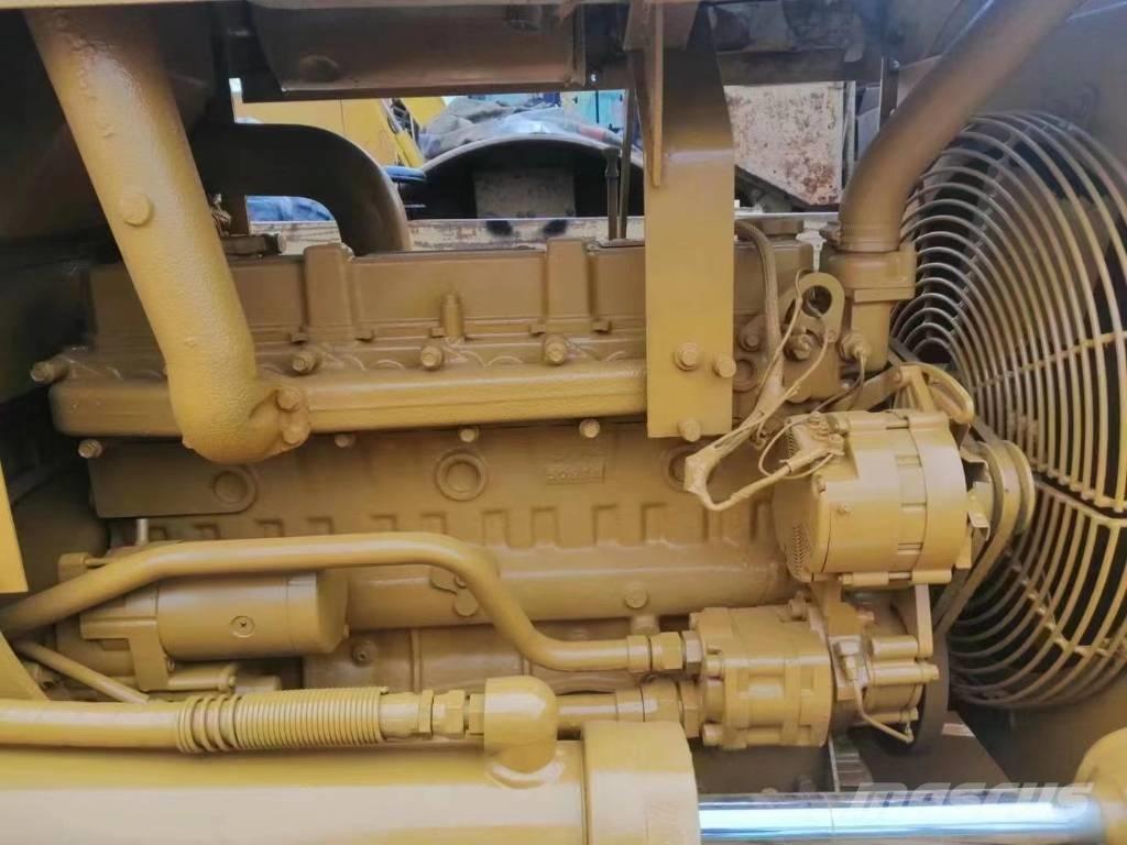 CAT D 4 C Buldozere pe senile