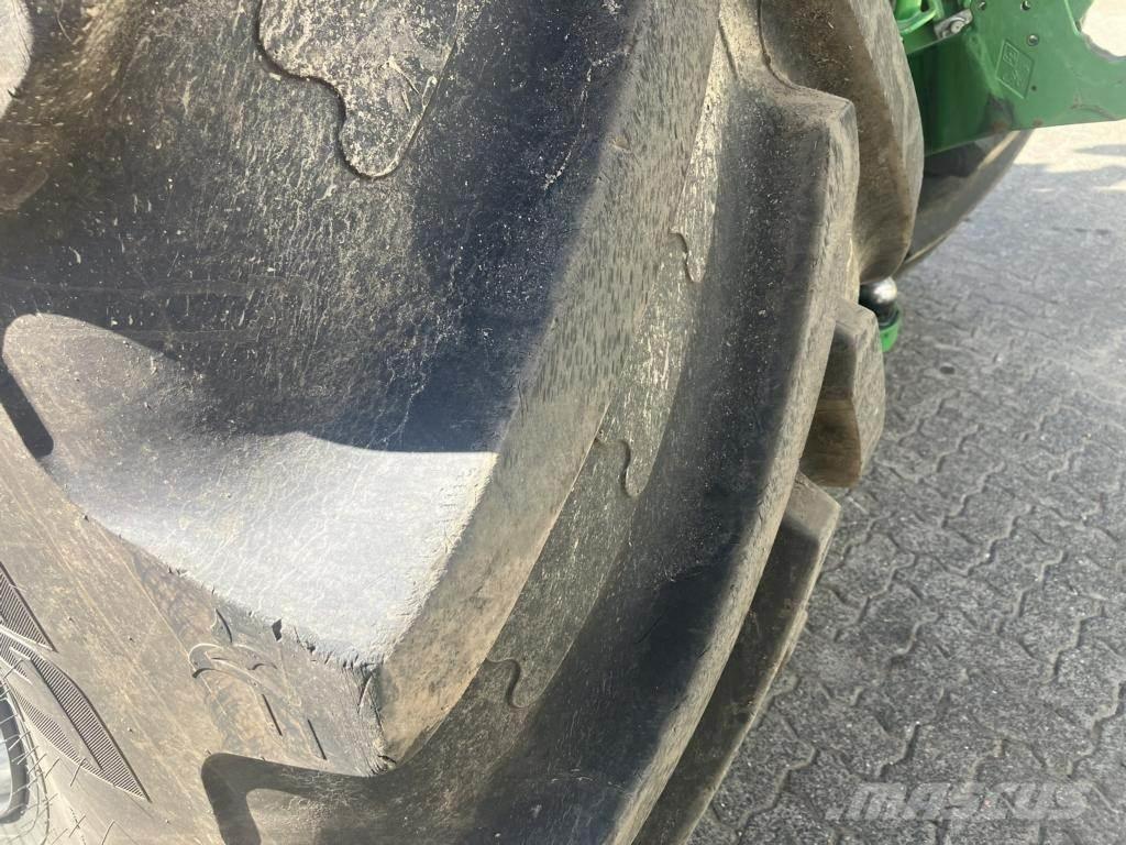 John Deere 6R250 Tractoare