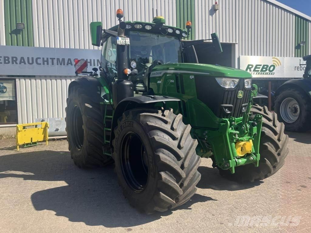 John Deere 6R250 Tractoare