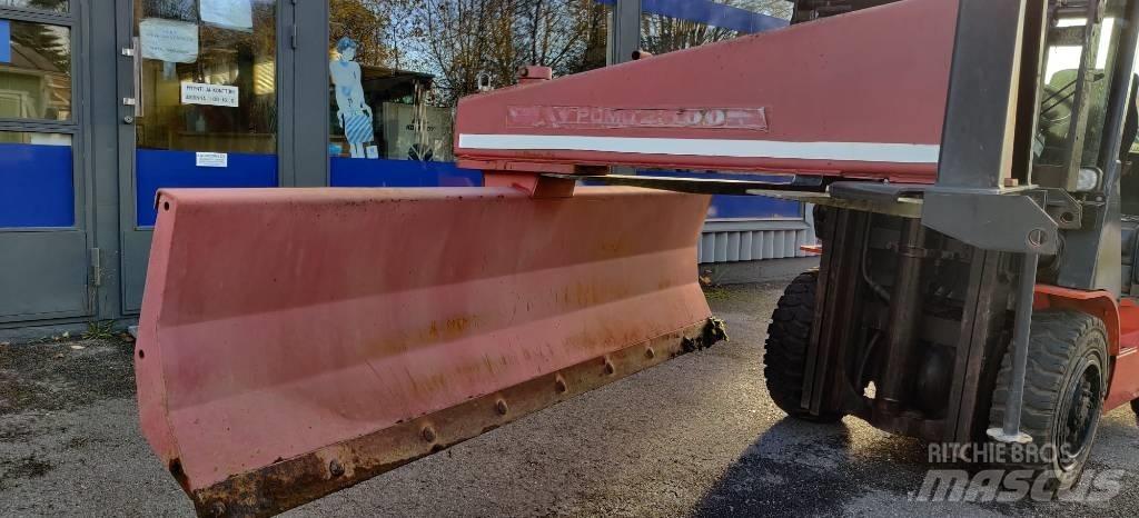 Pomo 2500 Buldozer