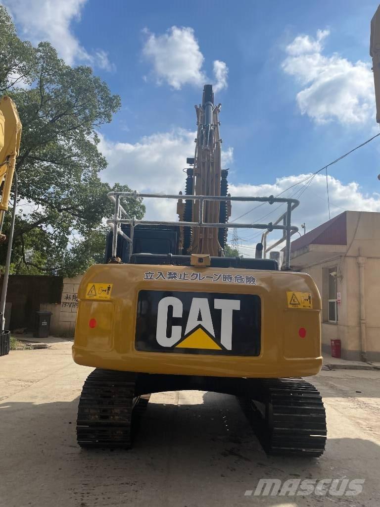 CAT 320D Excavatoare pe șenile
