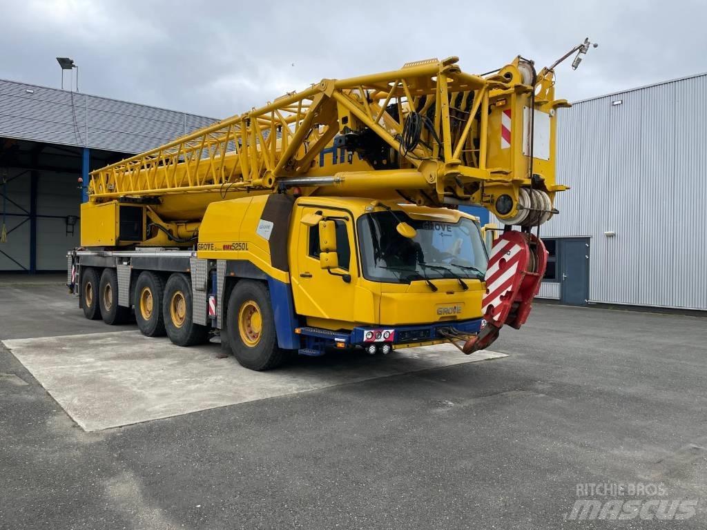 Grove GMK 5250 L Macara pentru orice teren