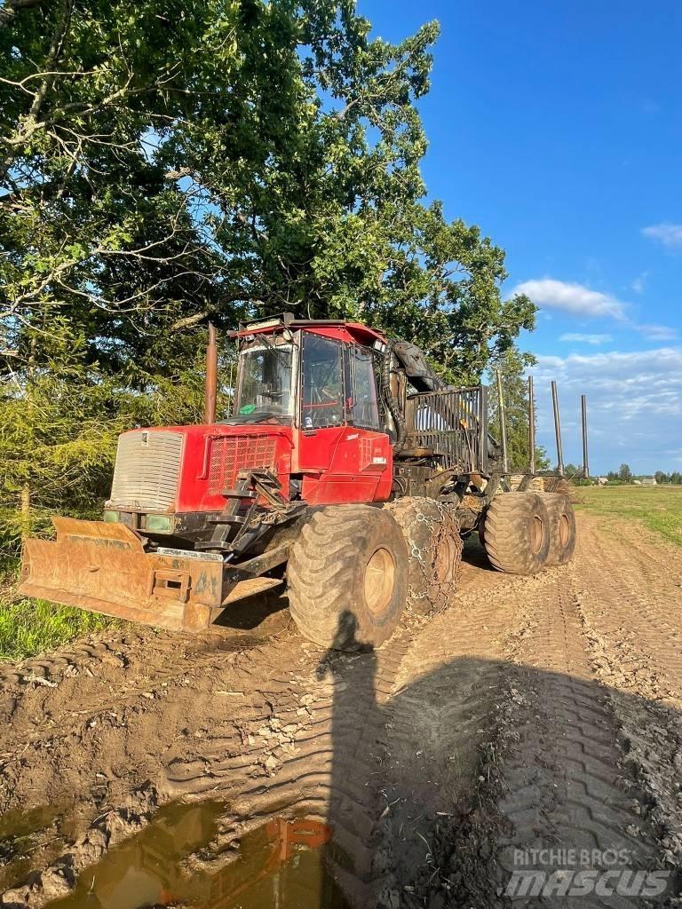 Valmet 890,2 Transportoare