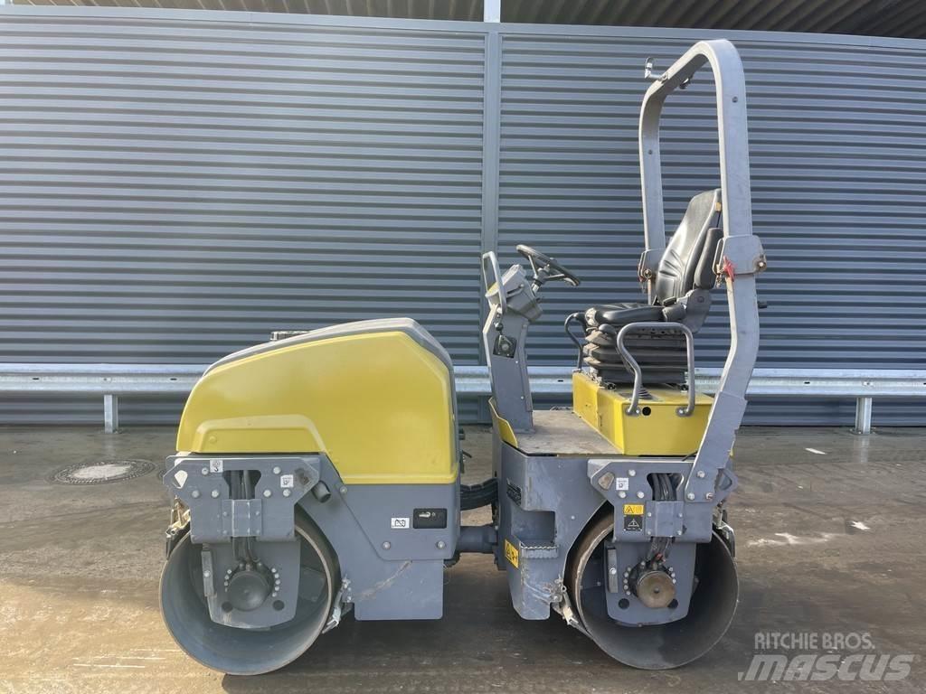 Dynapac CC1200 Cilindri compactori dubli