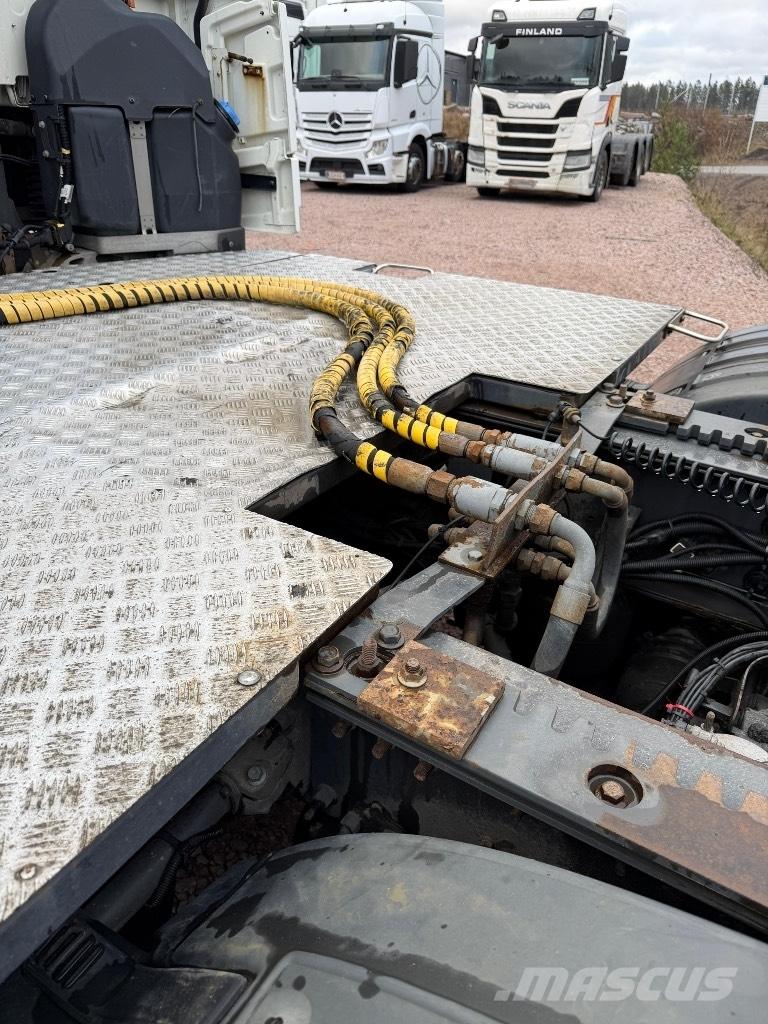 Volvo FH13 6x2 Autotractoare