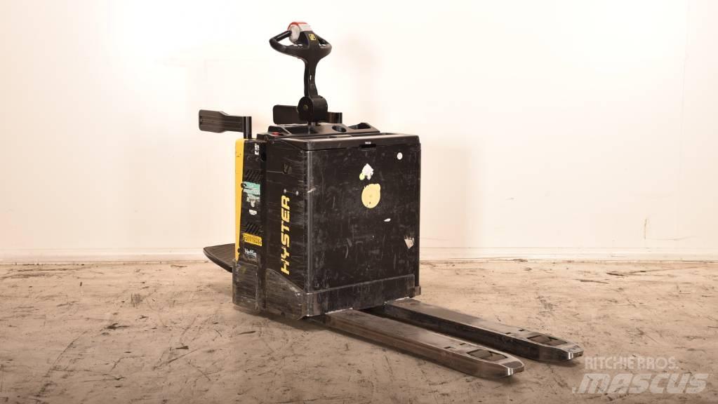 Hyster P 2.0 S Transpaleta cu platforma
