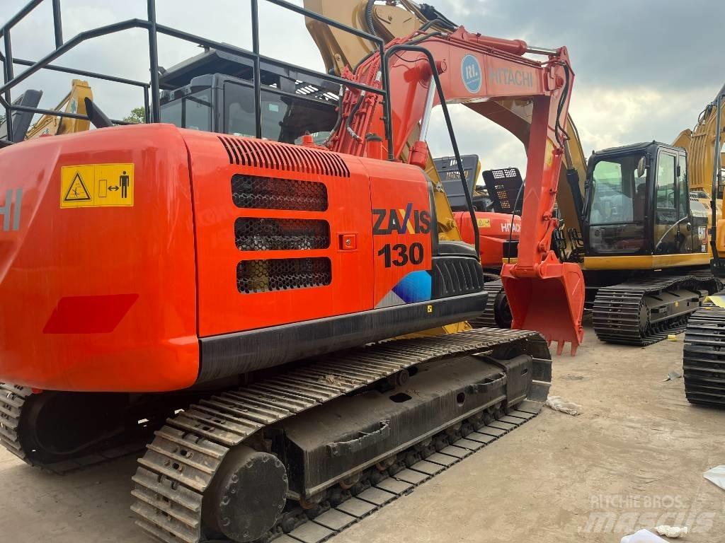 Hitachi ZX 130 Excavatoare pe șenile
