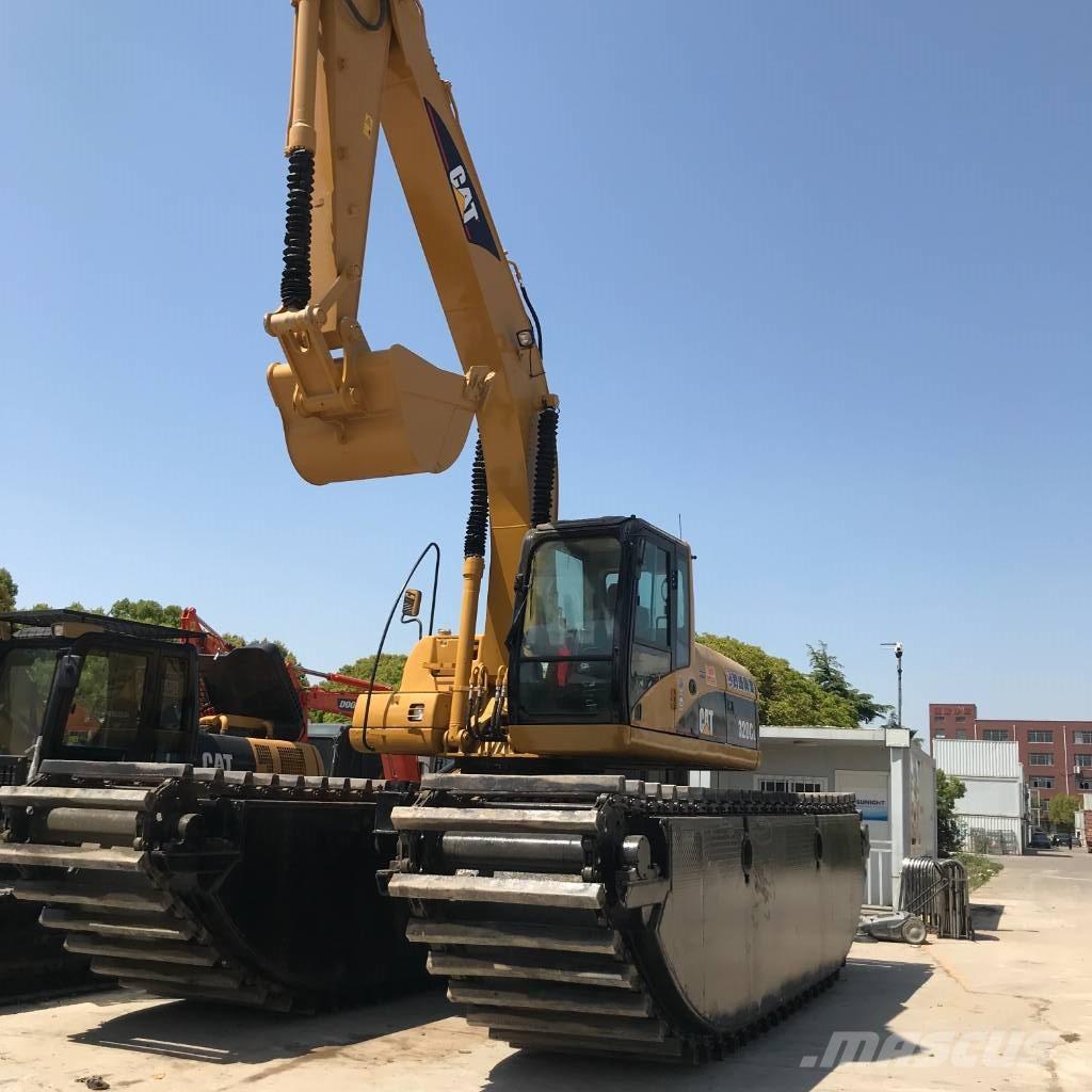 CAT 320 D Excavator amfibiu