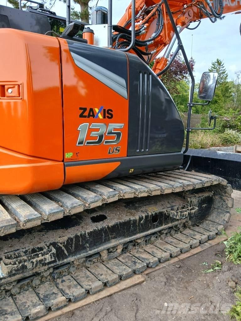 Hitachi ZX 135 US-7 Excavatoare pe șenile
