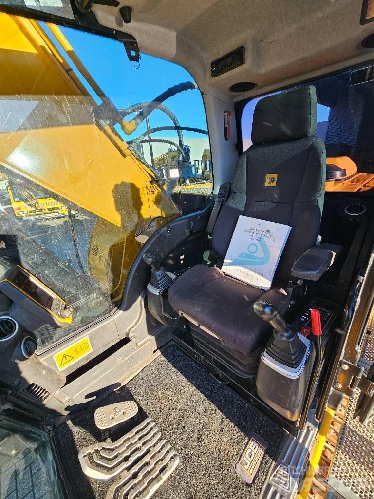 JCB JS 220 LC Excavatoare pe șenile
