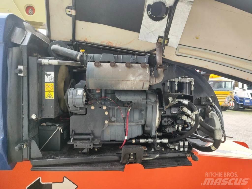 JLG 860 SJ Nacele cu brat telescopic