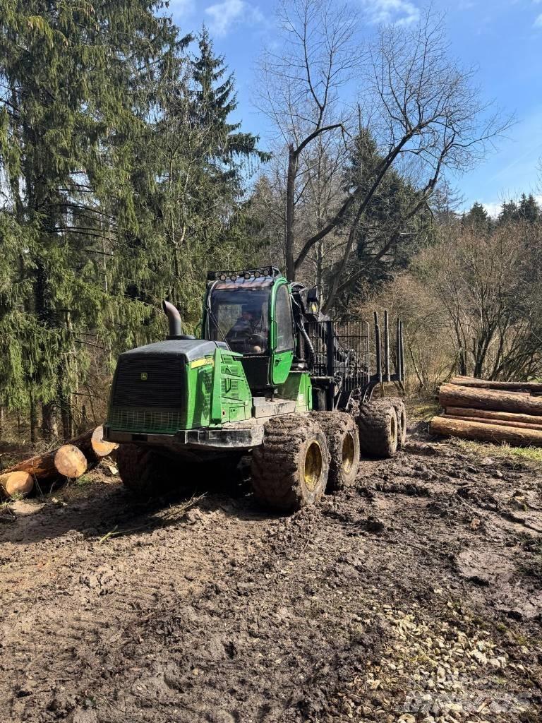 John Deere 1510 E Transportoare