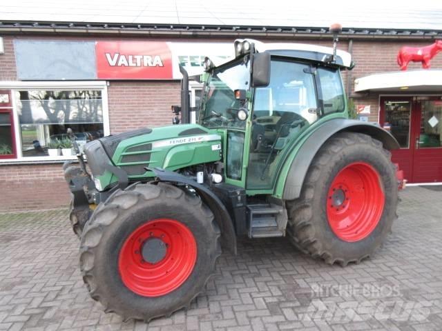 Fendt 211 Vario Tractoare