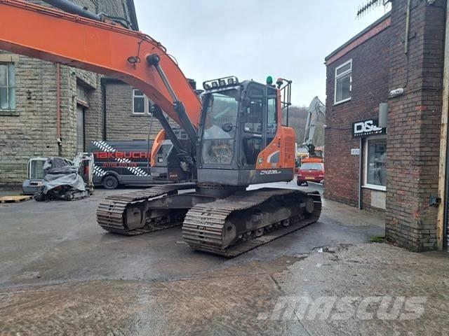 Doosan DX 235 LCR-5 Excavatoare pe șenile
