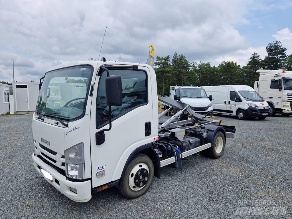 Isuzu N-Series Utilitara
