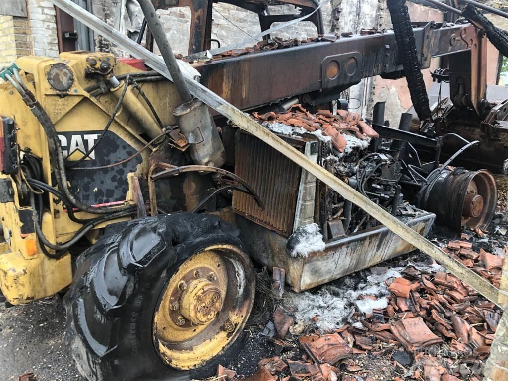 CAT TH62 Tractoare