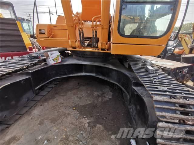 Hyundai 340 Excavatoare pe șenile
