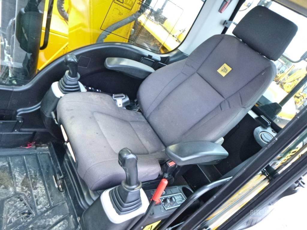 JCB JS 145 LC Excavatoare pe șenile
