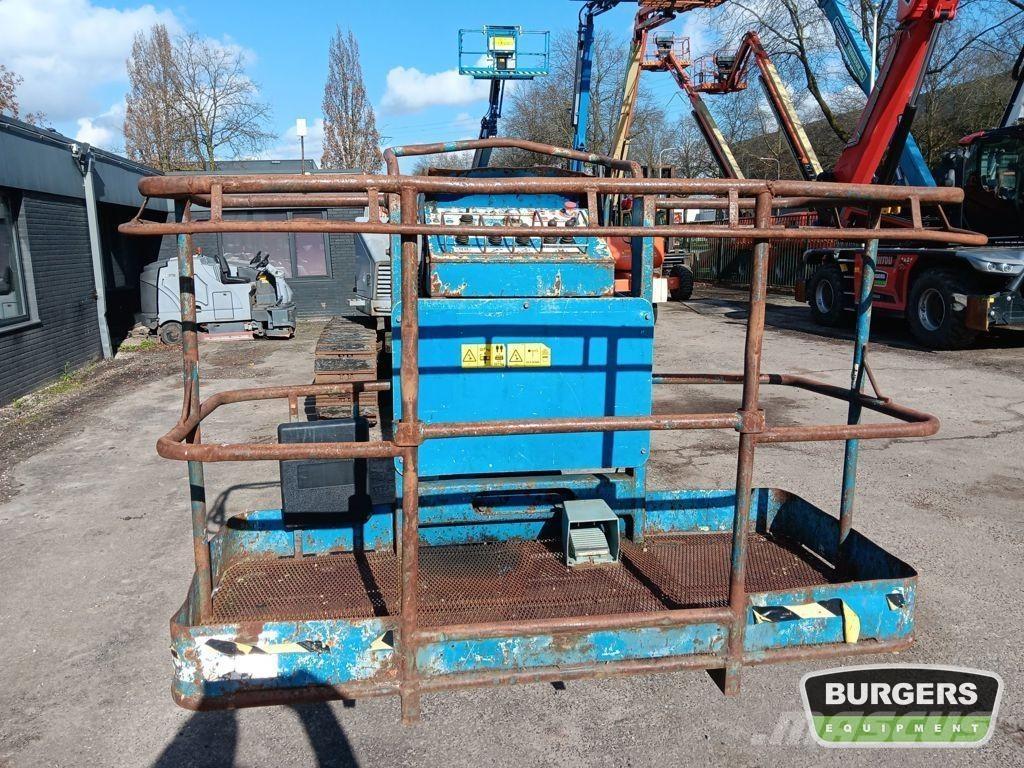 Aichi SR18A Nacele cu brat telescopic