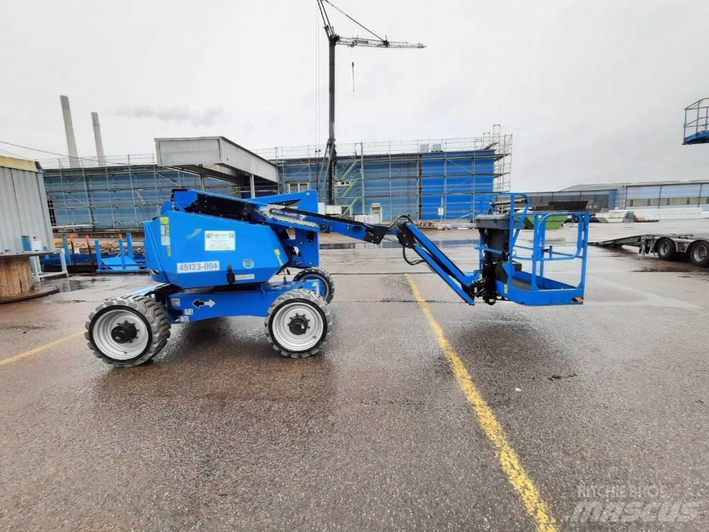 JLG H 340 AJ Nacele cu brat articulat