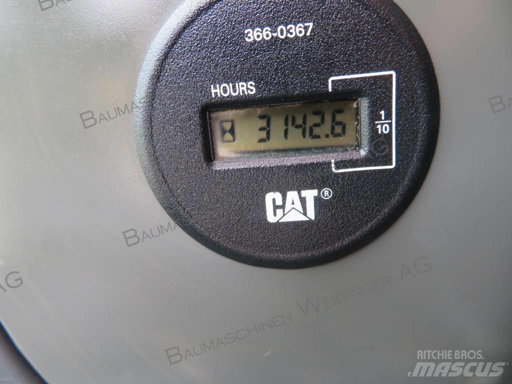 CAT 311 F LRR Excavatoare pe șenile
