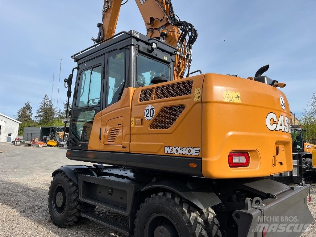 CASE WX 140E Excavatoare cu roti
