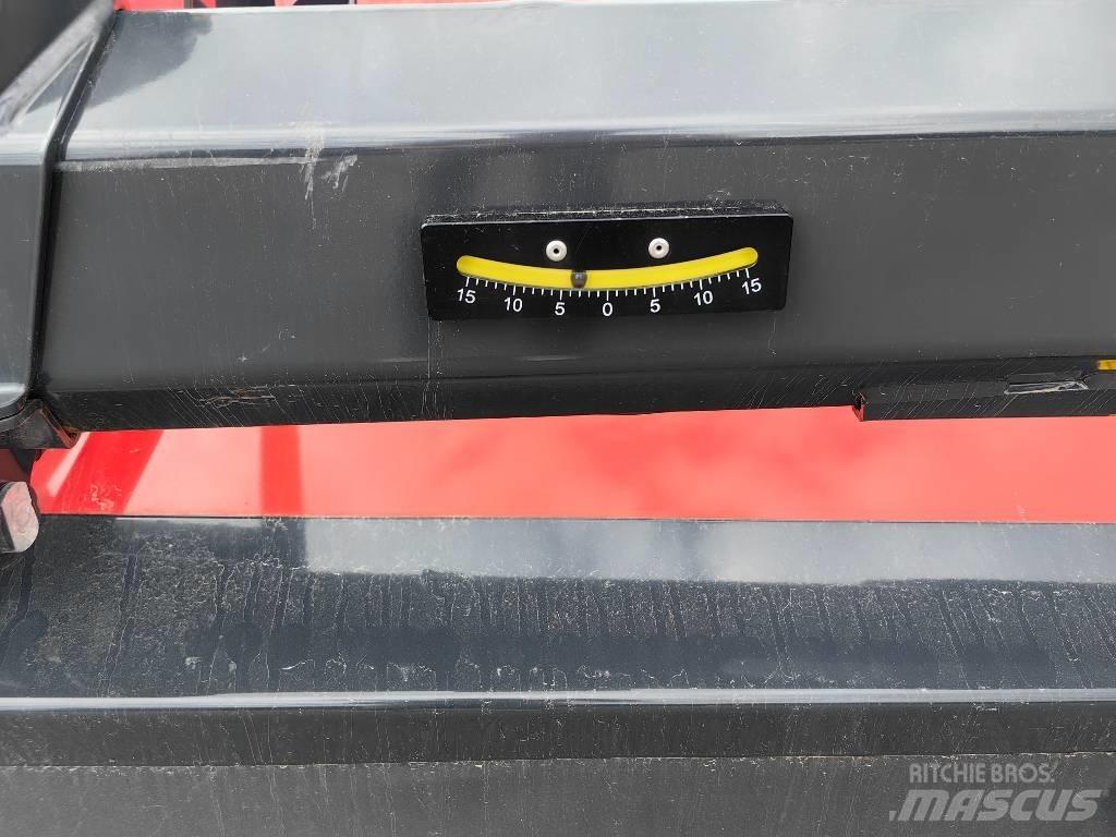 Kubota DMC 6332T Cositoare de iarba cu umidificator
