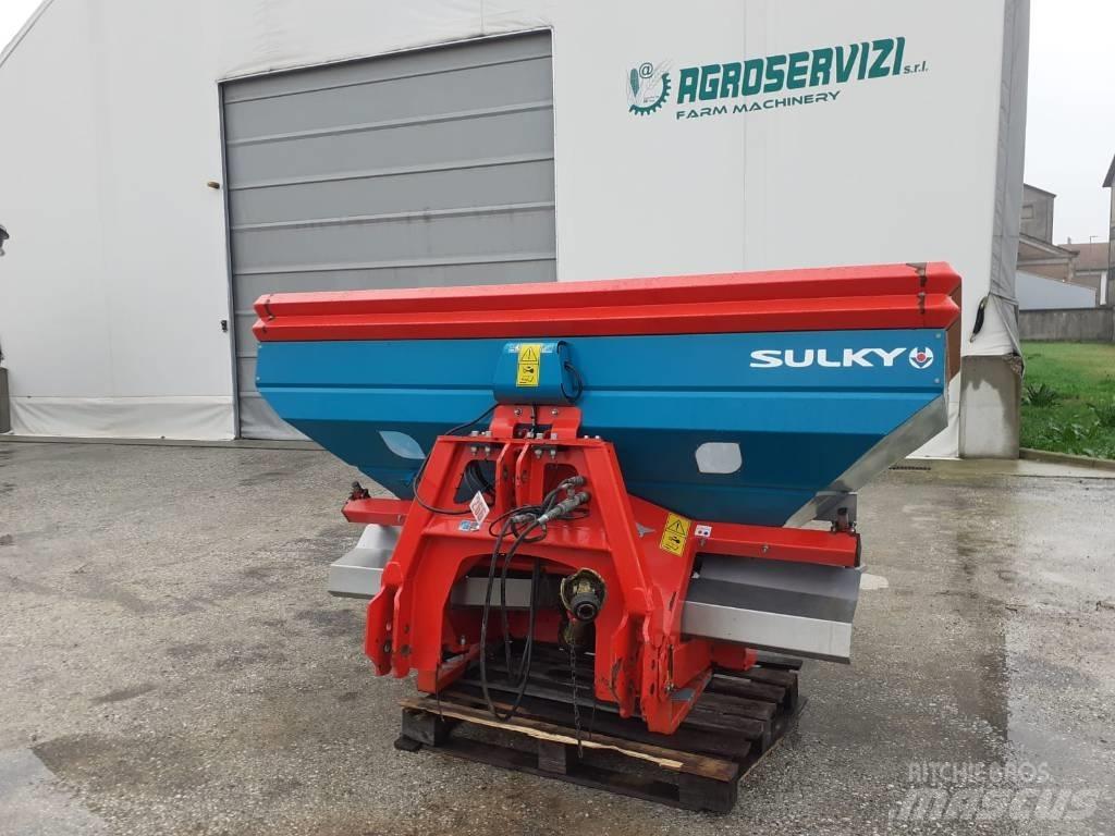 Sulky DPX 194 N. 266 Împrastierea mineralelor