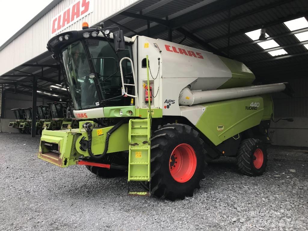 CLAAS Tucano 440 Combine de secerat