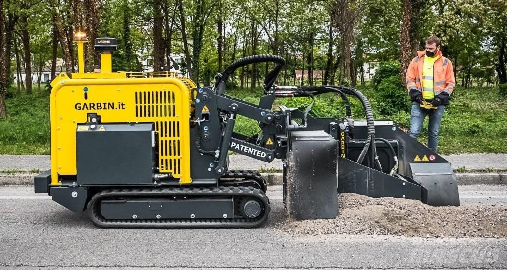  Makbrent MAK 75E Excavatoare de santuri