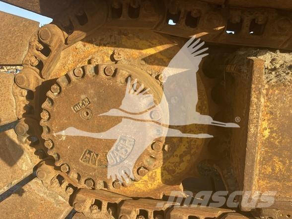 CAT 235B Excavatoare pe șenile
