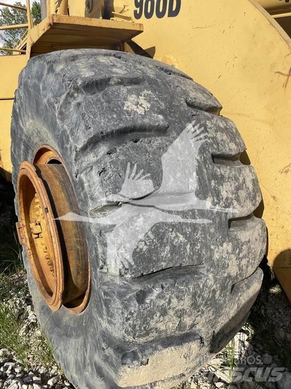 CAT 988B Incarcator pe pneuri